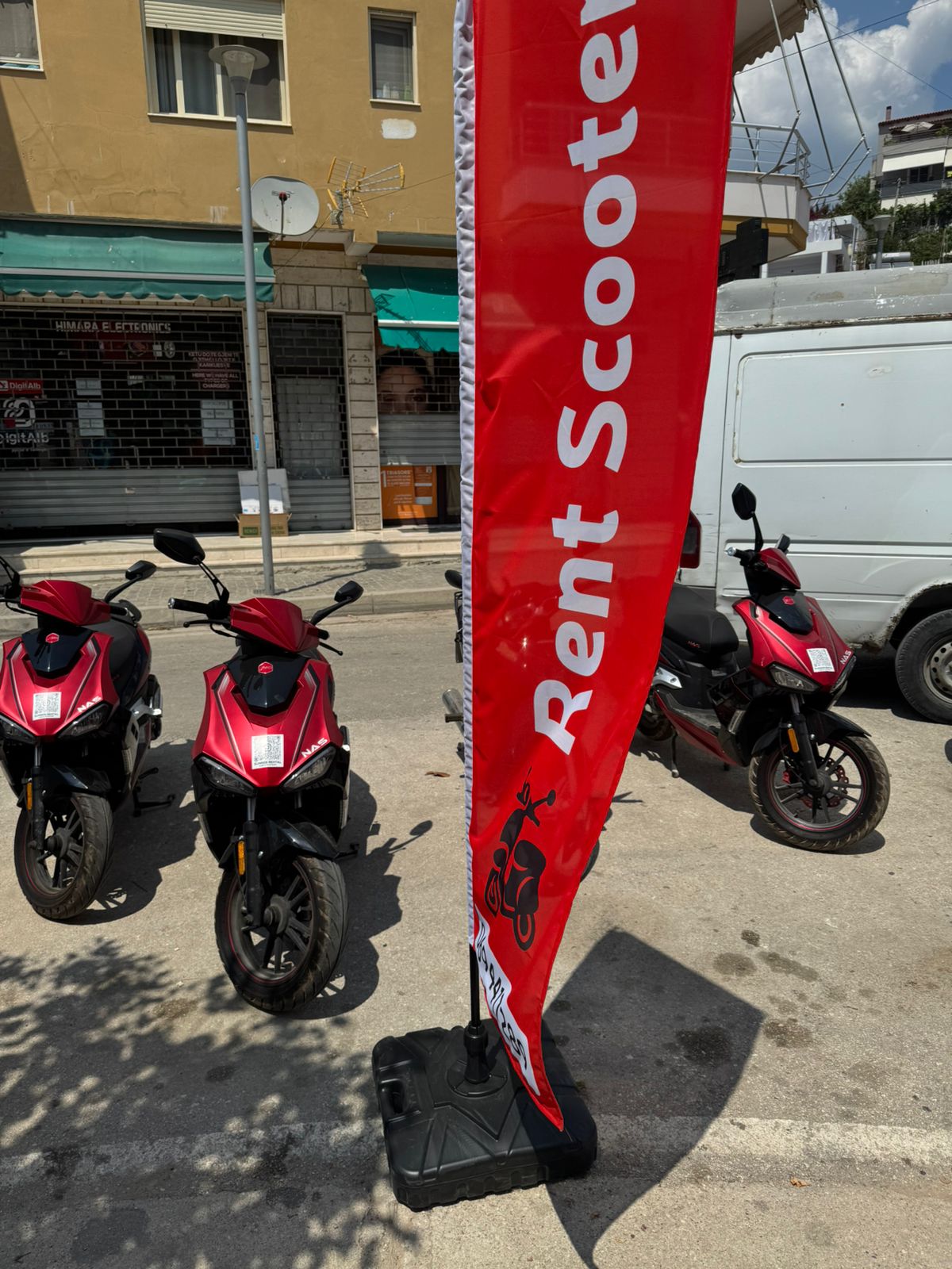 Car and scooter rental preview